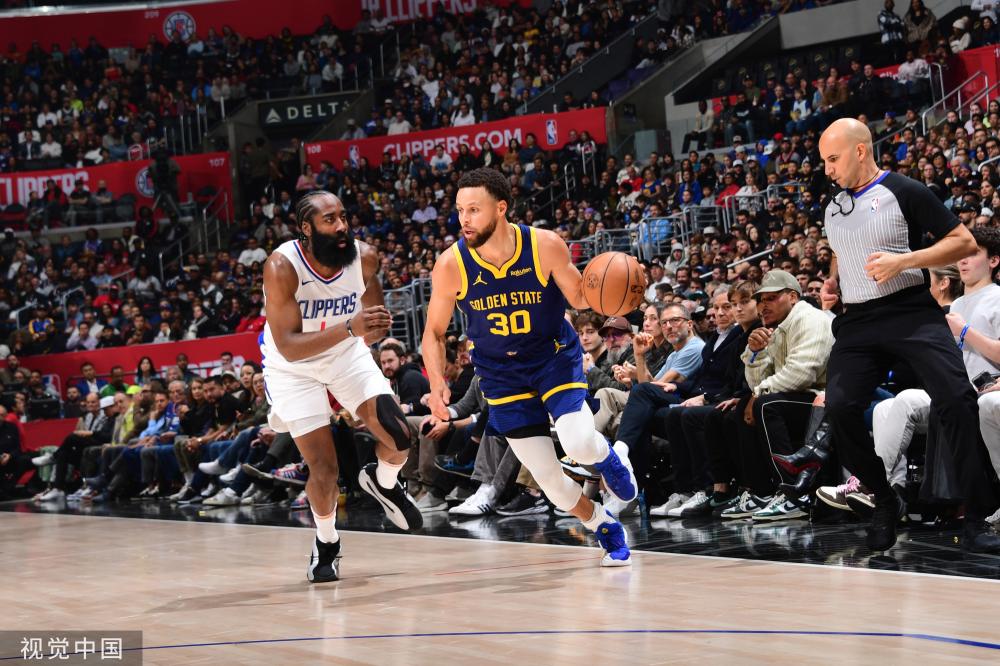 他的缺席让 他的缺席让