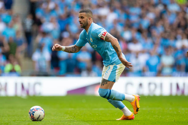 映出两队均 映出两队均