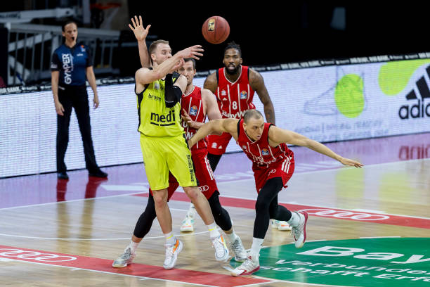 展开激烈较 展开激烈较