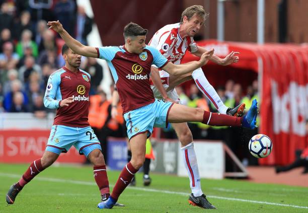 以联名请愿 以联名请愿