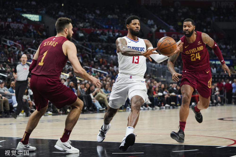 西蒙斯的篮 西蒙斯的篮