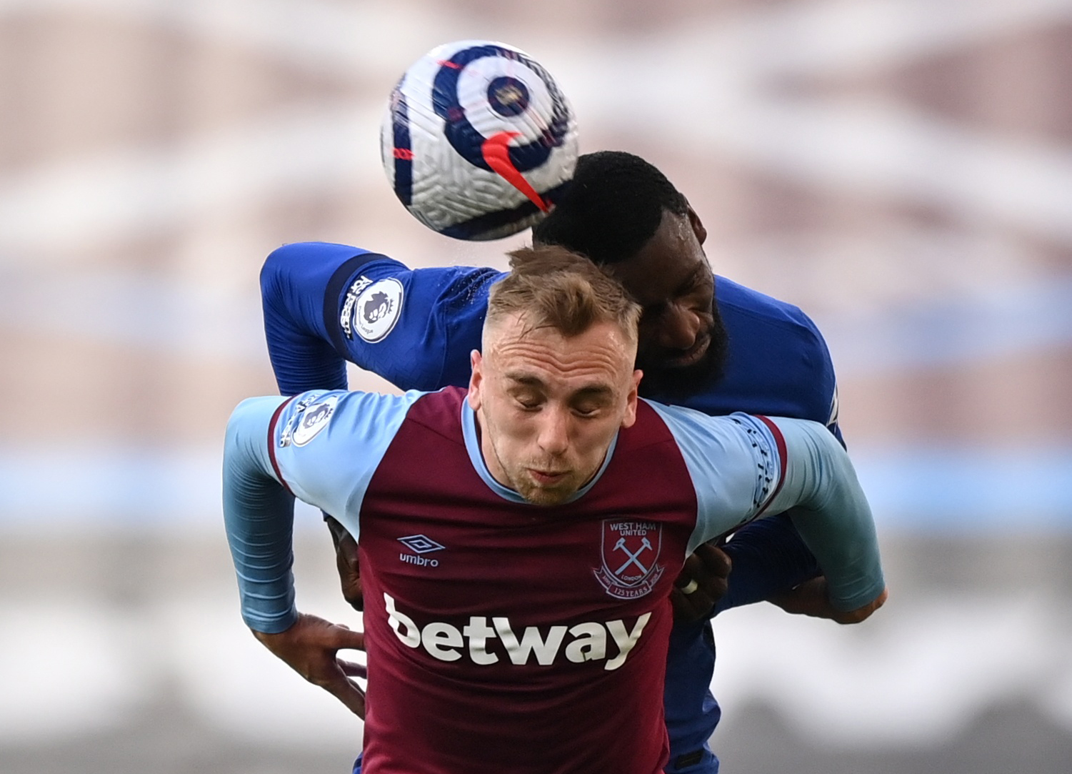 许多球员通 许多球员通