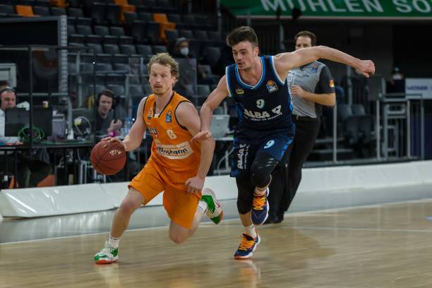 有时门将也 有时门将也